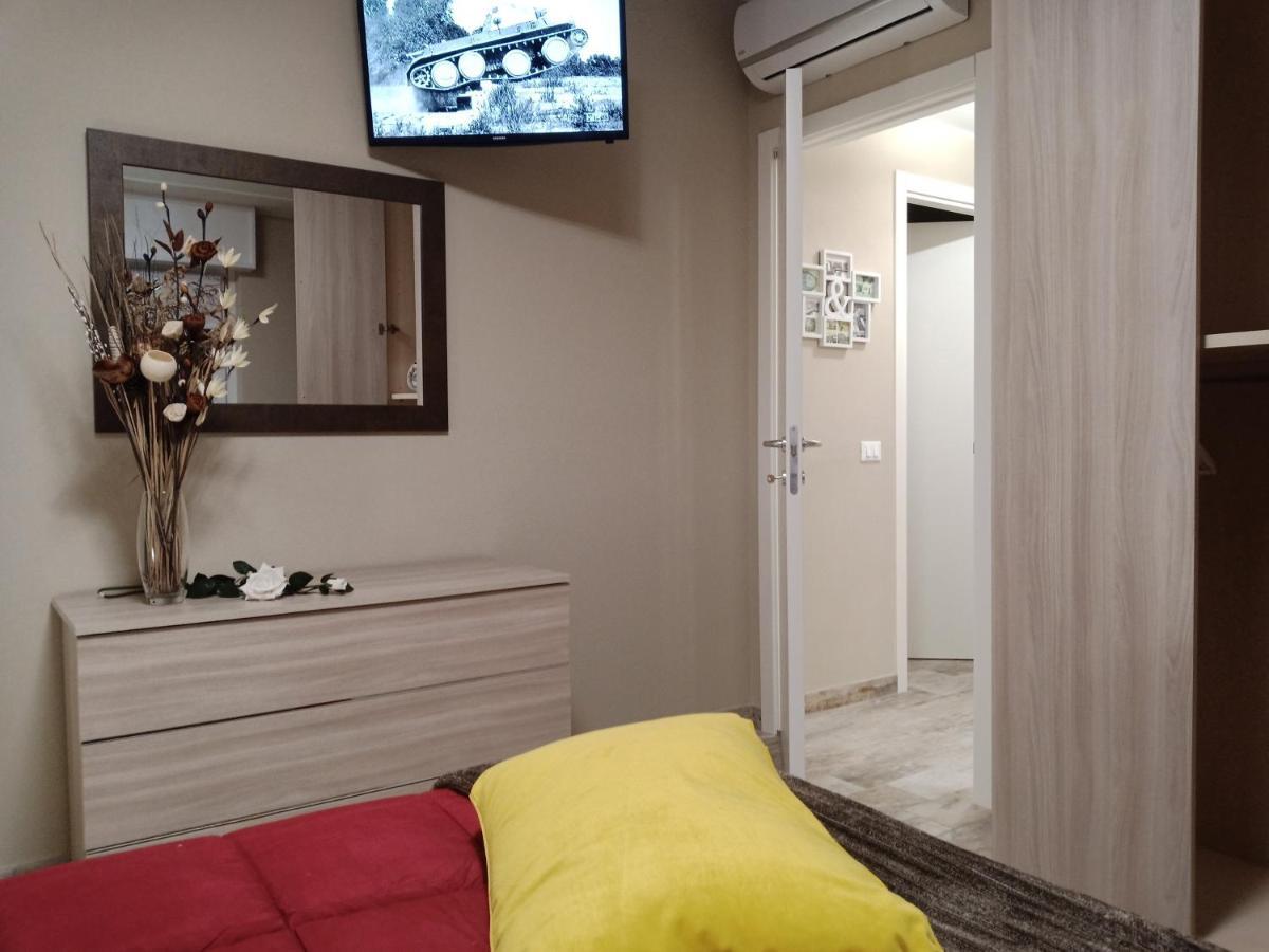 Appartamento "Il Vicolo" Пескьера-дель-Гарда Экстерьер фото